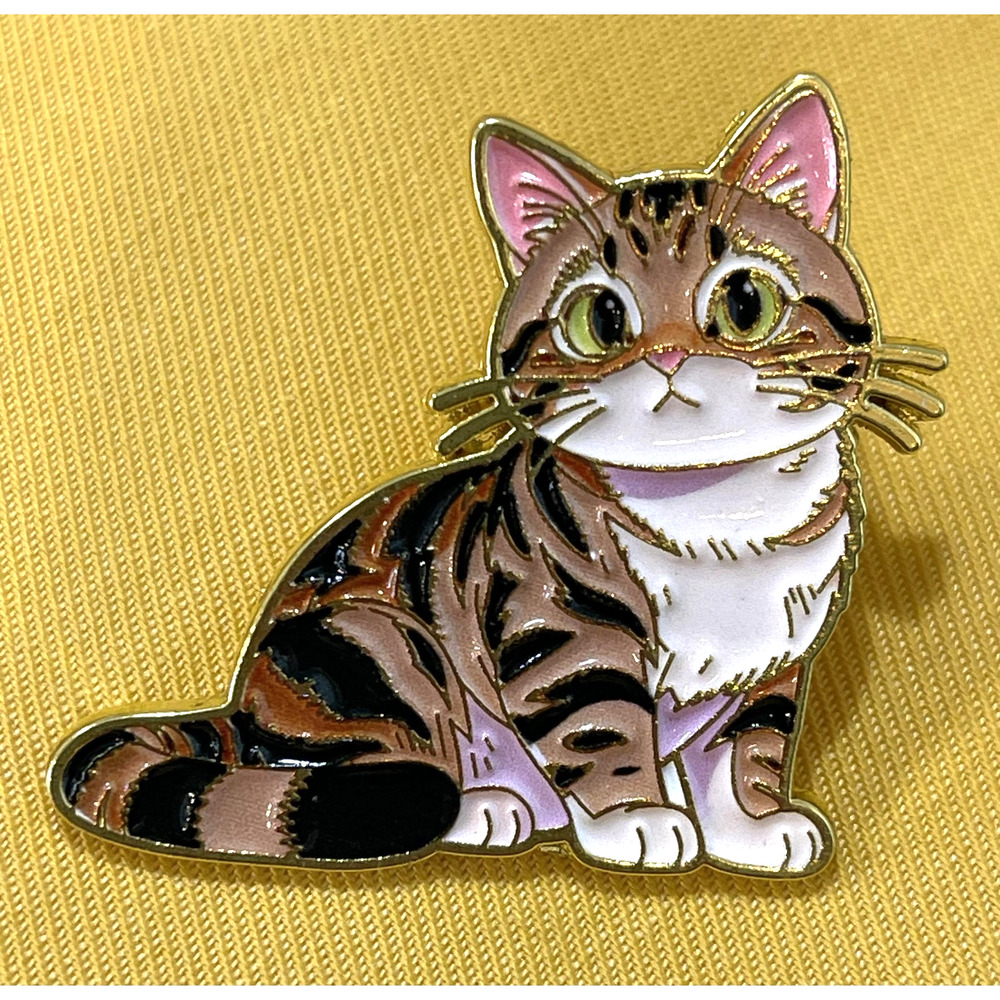 NWOT Brown Tabby Cat Kitten Enamel Lapel Pin Brooch Cute Kawaii